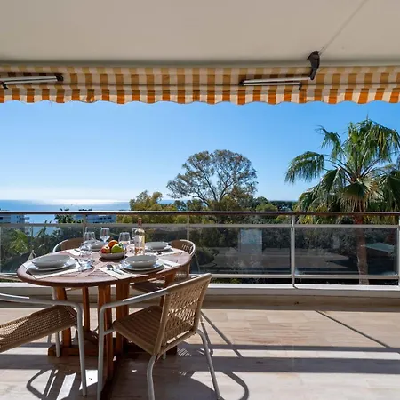 1-br Sea-view Prestigious Parking * فالوريس